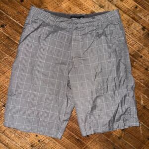O’Neill gray plaid athletic flat front size 34 gorpcore shorts